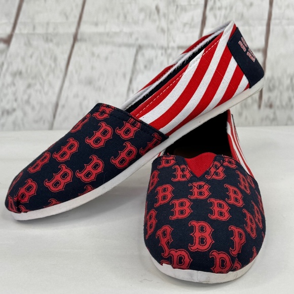 MLB Womens Boston Red Sox Baseball Team Beans Slip On Flats Shoes Sz. Large L - Picture 1 of 12